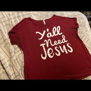Women’s maroon graphic tee